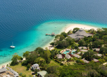 Shutterstock.com/ rob_travel