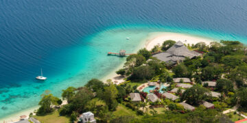 Shutterstock.com/ rob_travel