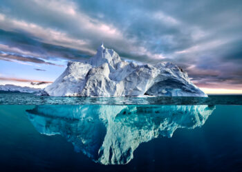 Shutterstock.com/  posteriori