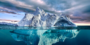 Shutterstock.com/ posteriori