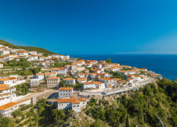 Shutterstock.com/ A Daily Odyssey