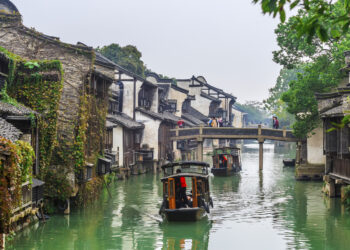 Shutterstock.com/ 4045