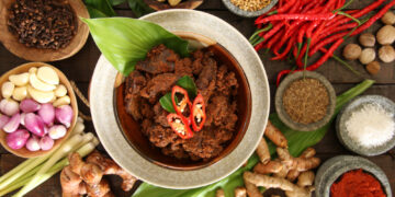 Shutterstock / Ariyani Tedjo